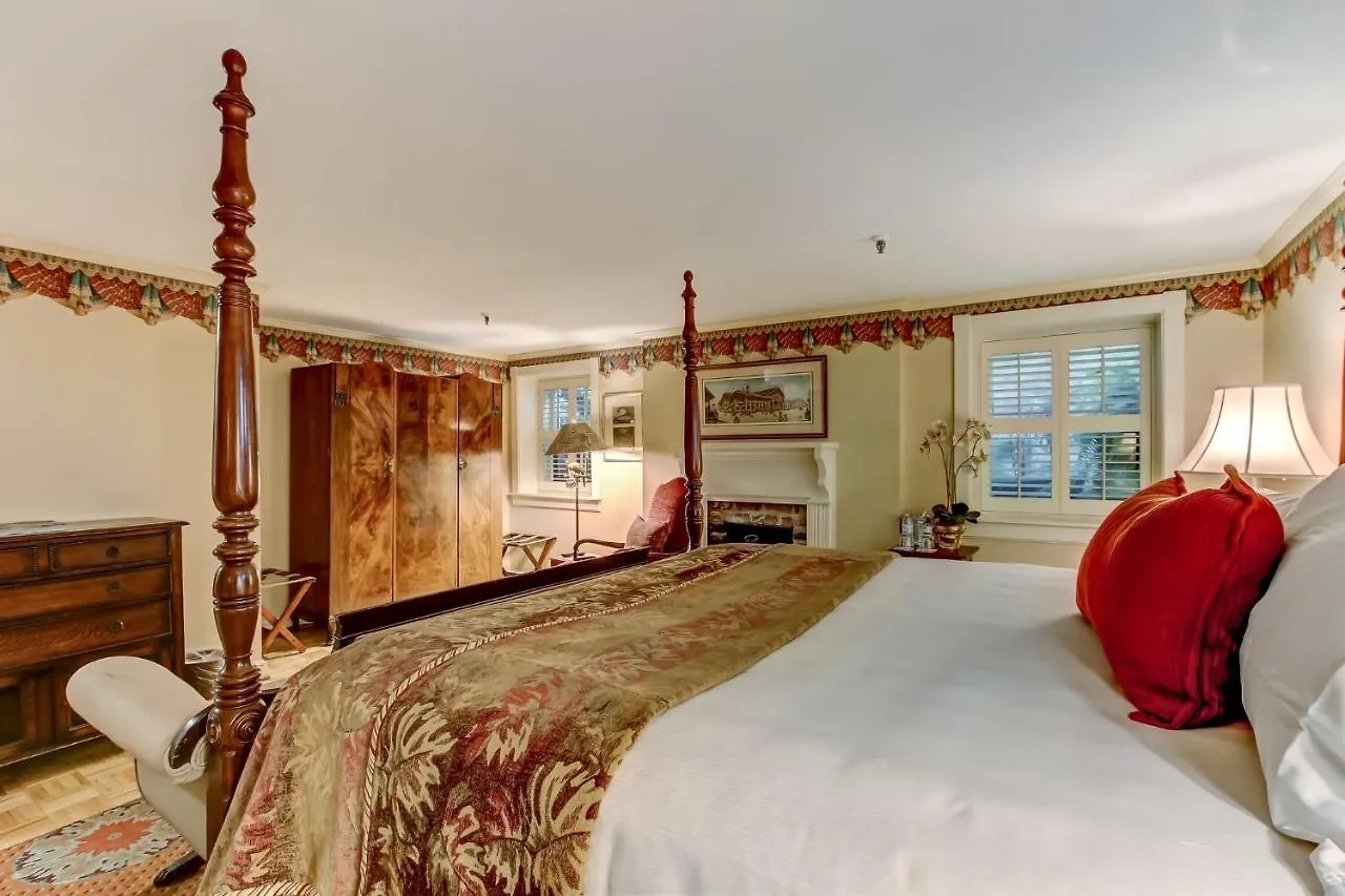 Ballastone Inn Savannah Otel