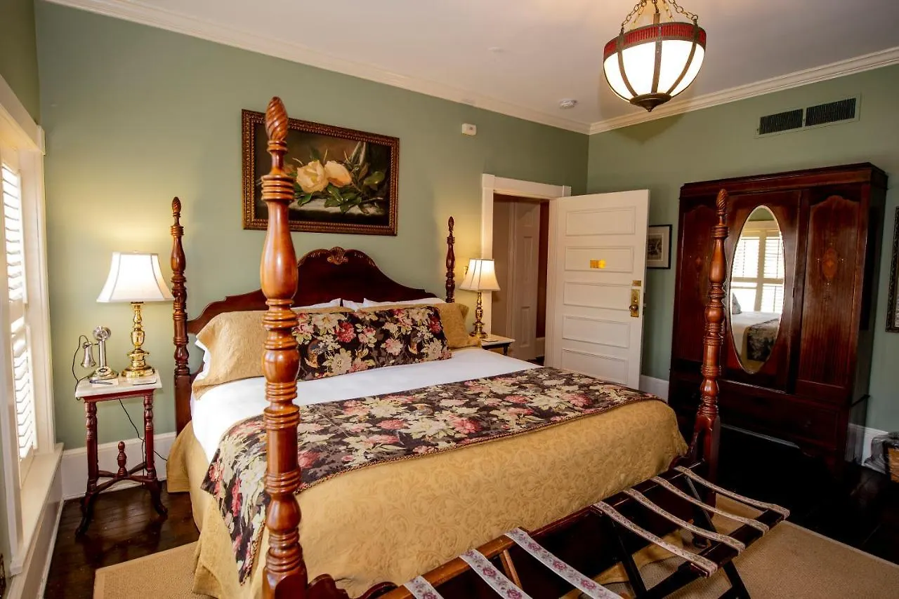 Ballastone Inn Savannah 4*,