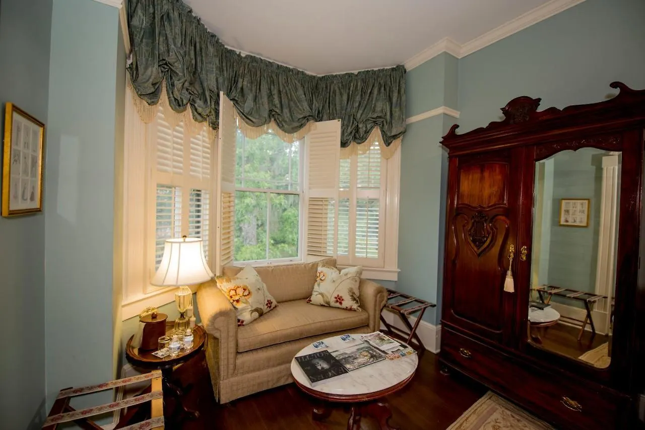 **** Hotel Ballastone Inn Savannah United States